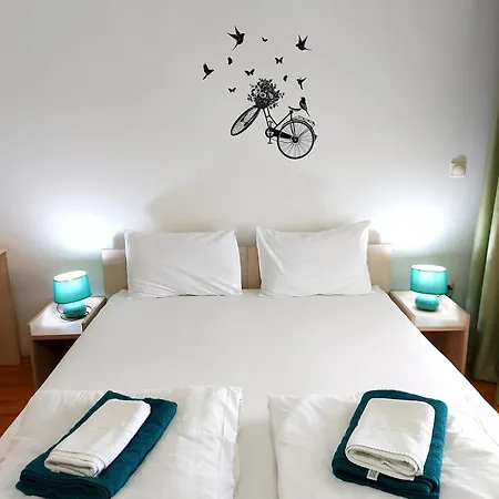 The Bulevard Hotel