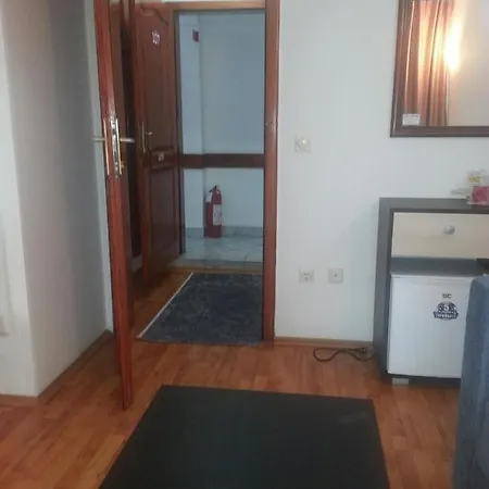 The Bulevard Готель