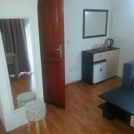 The Bulevard Готель Скоп'є